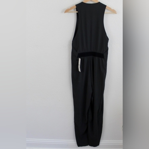 Lululemon Vindur Onesie lululemon LAB Graphite Grey Size 4. - Picture 10 of 16